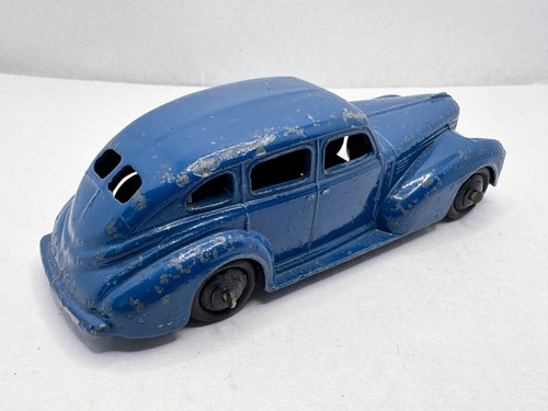 VINTAGE DINKY TOYS # 39E CHRYSLER ROYAL SEDAN DIECAST MODEL CAR BLUE 1947 VGC - Picture 3 of 5