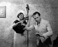 Evelyn Kaye Klein 1934 American Violinist Phil Spitalny OLD RADIO PHOTO