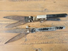 Lot Of 2 Vintage 6 Hand Held Grass Shears Tri...