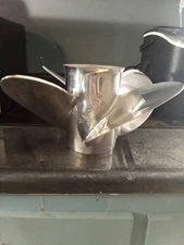 Mercruiser Alpha Bravo I Propeller SS RH 14x21 Solas HR Titan 4 1553-140-21