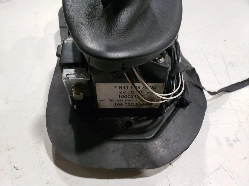 Selector de marchas palanca de cambios automática - BMW M3 E93 2008 convertible - OEM 7841828 Foto 3 de 4