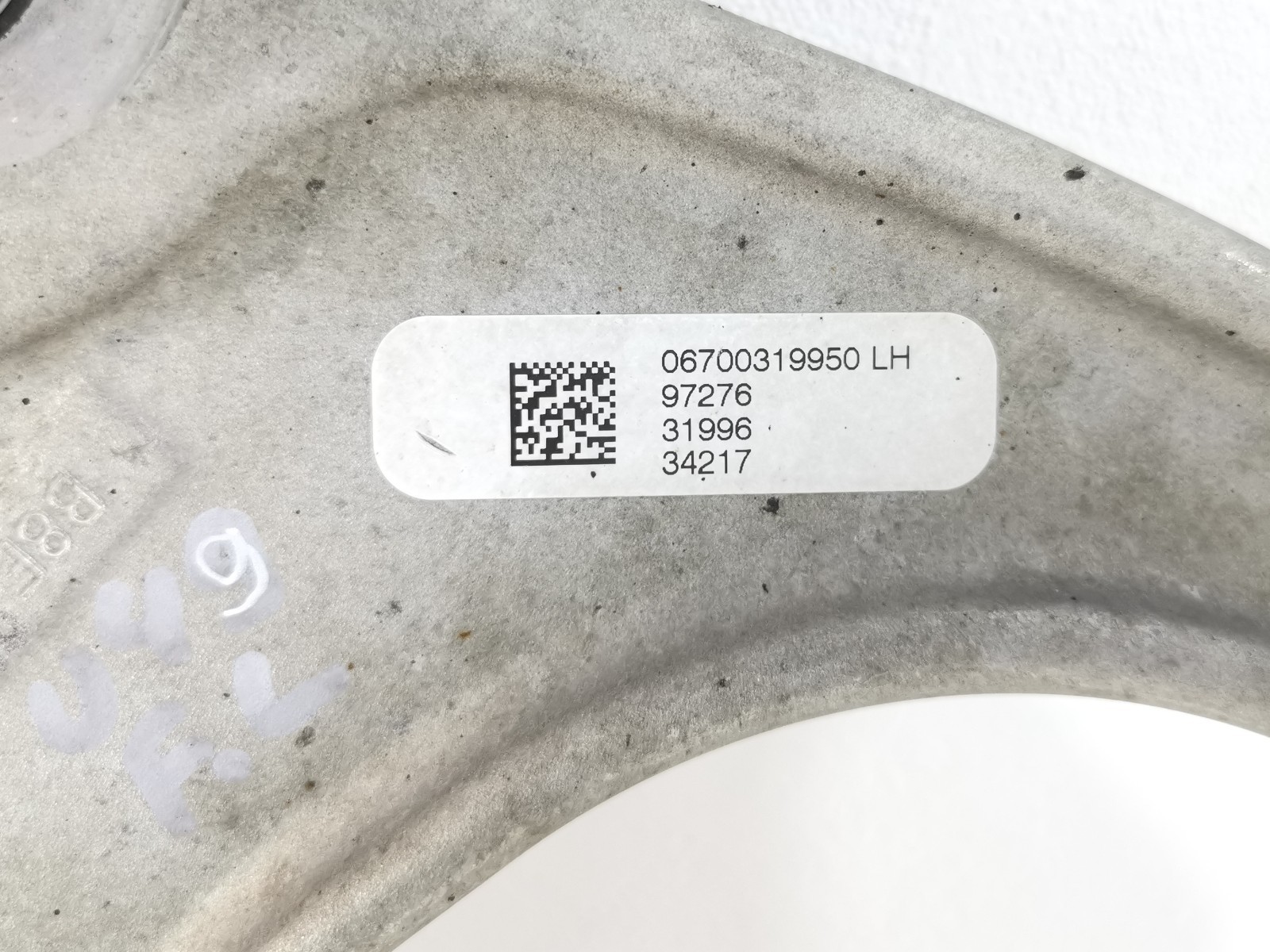 Maserati Levante 2018 Front Left Upper Control arm P/N 670031995