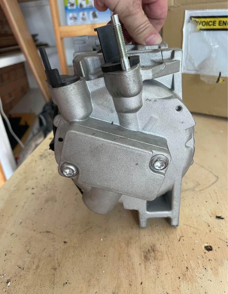 nissan x trail t 31 aircon compressor - image 3 of 4