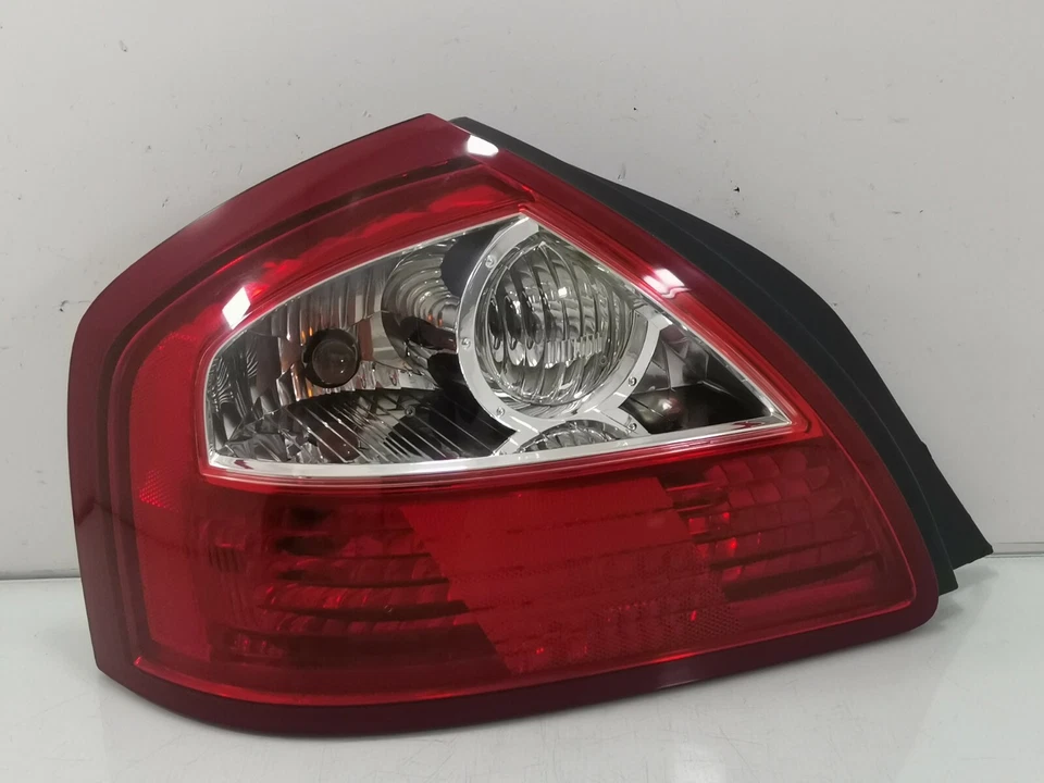 Juego de luces traseras JDM Nissan CIMA F50 GF50 Infiniti Q45 V8 Kouki Y33 2001-10 Foto 2 de 4