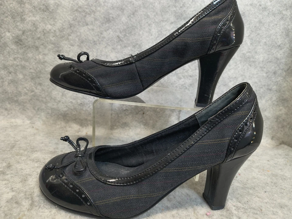 Mudd Y2K Womens 8 Vilma Black Tweed Fabric Bow Patent Accent Heels - Image 2 of 4