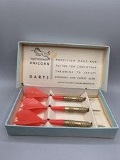 Vintage Unicorn Darts Of Distinction Set of 3 Darts - Red Flights - UC44-2-R Box