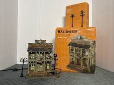 Department 56 BIG HORN SALOON Snow Village Halloween Town + Street Lights WORKS!