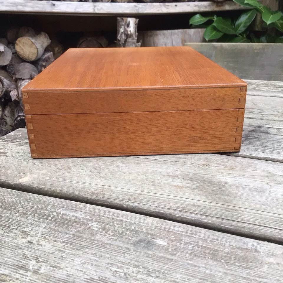 Vintage Retro Plywood Suitcase Style Storage Keepsake Box 3.25” x 14.25” x 9.75” - Image 3 of 4