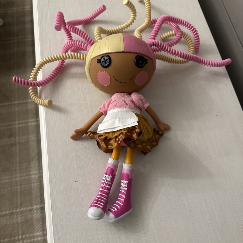 Lalaloopsy Silly Hair Scoops Waffle Cone 12” Full Size Doll MGA 2010 T14