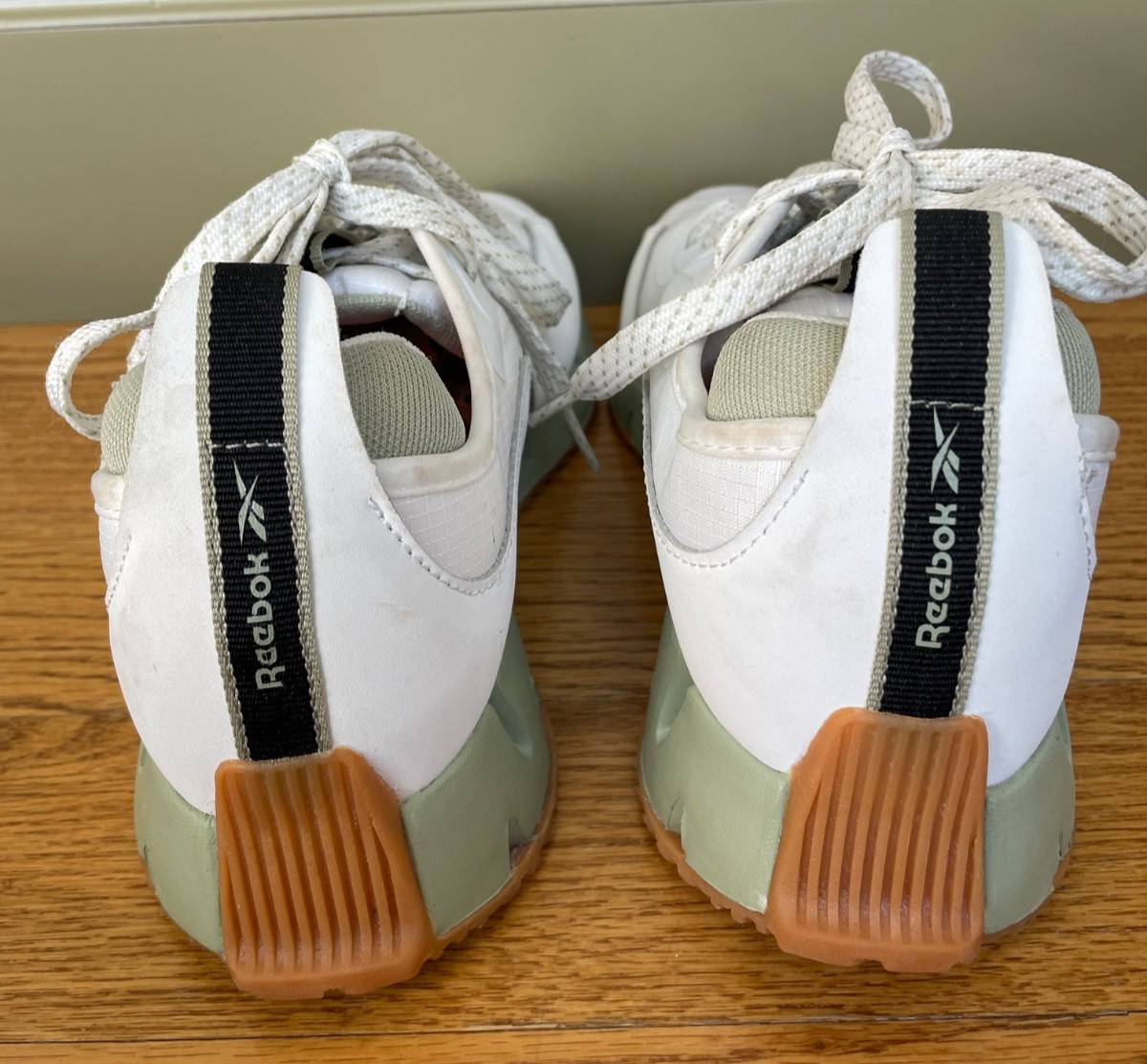 Womens Reebok Zig Dynamica 4 Running Shoes White/Green 30106WWKV Size 8.5 thumbnail 5