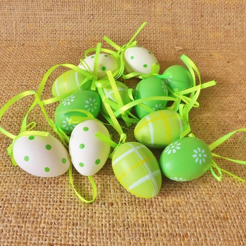 12 Mini Green Yellow or Orange Spot Plastic Easter Eggs Decoration Hunt Bonnet - Picture 3 of 11