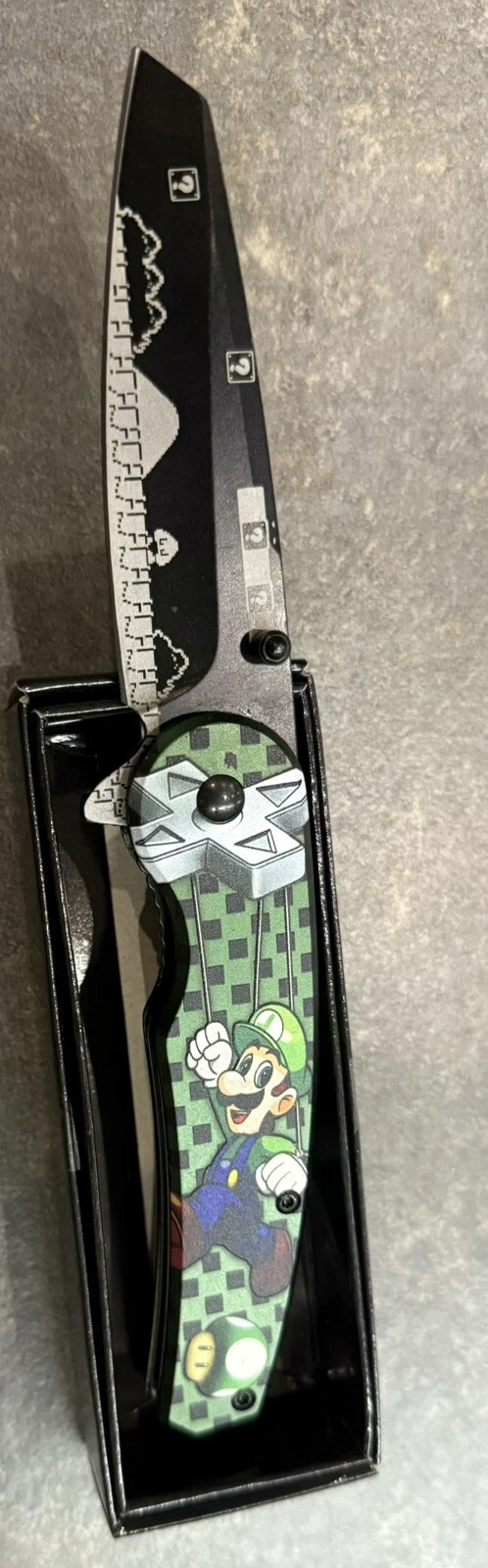 Luigi Nintendo Mario Spring Assisted Open Pocket Knife9”