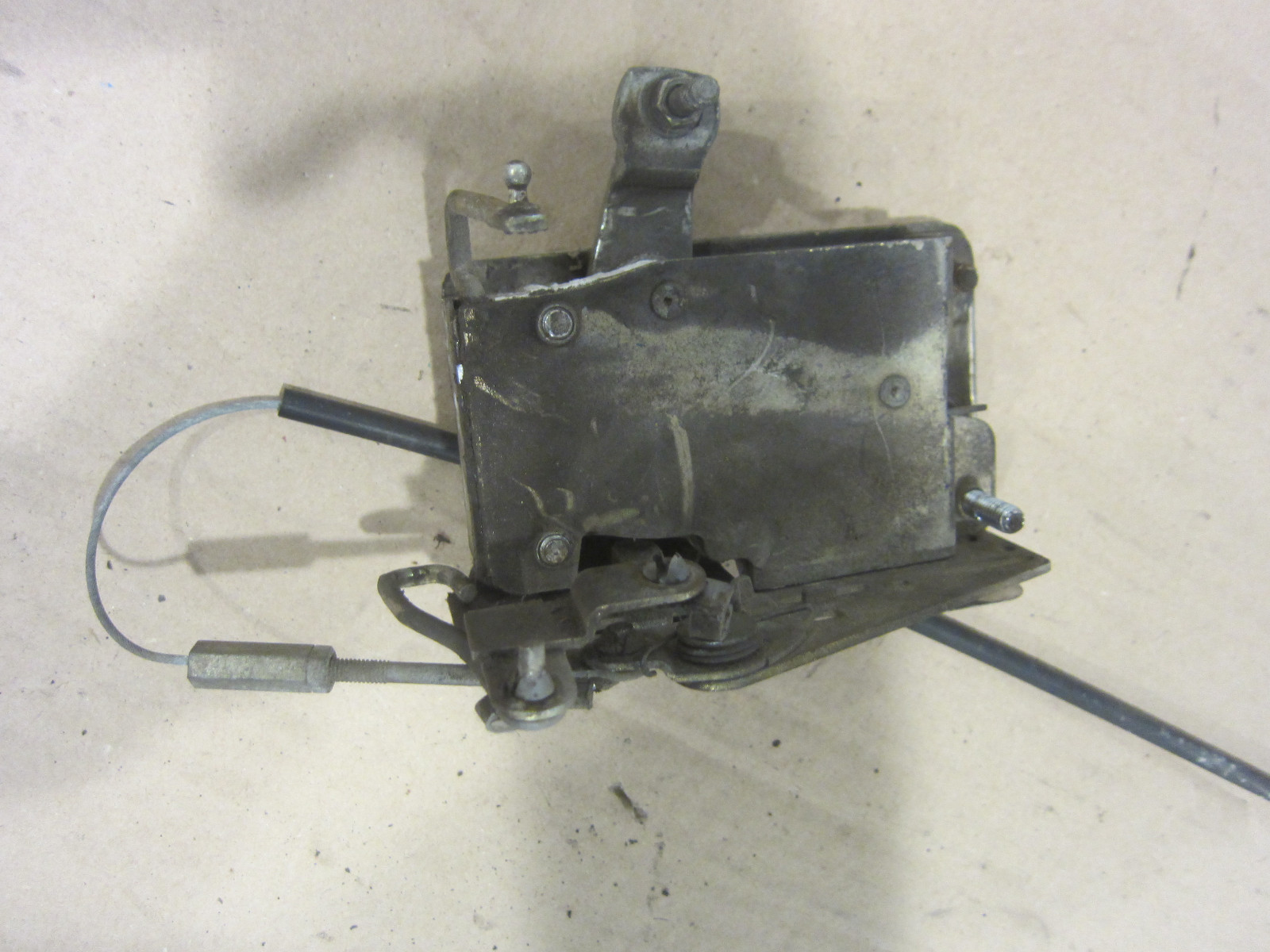 Ferrari Mondial - RH Door Lock With Cable - P/N 61775400