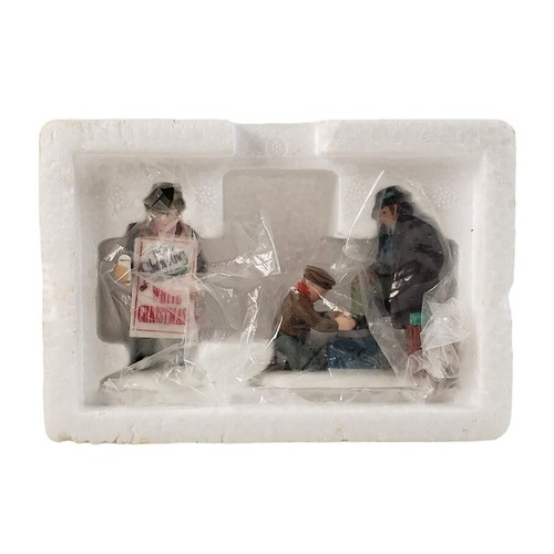 Department 56 All Around Town Heritage Village Collection Accessory Figure 55450 - Picture 7 of 7