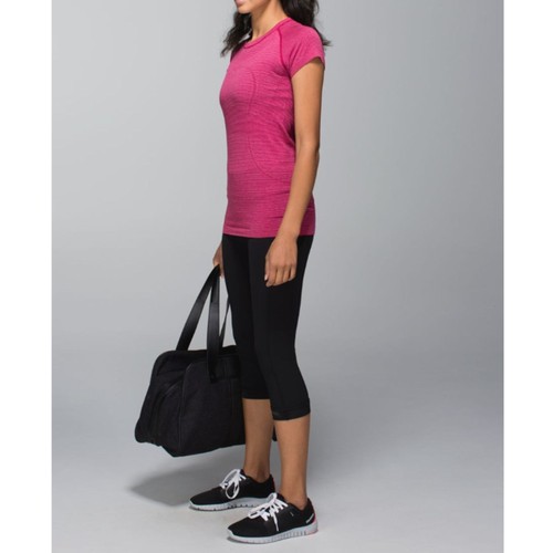 Lululemon Swiftly Tech SS Crewneck Tonka Stripe Women’s Size 10 Bumble Berry - Picture 3 of 6
