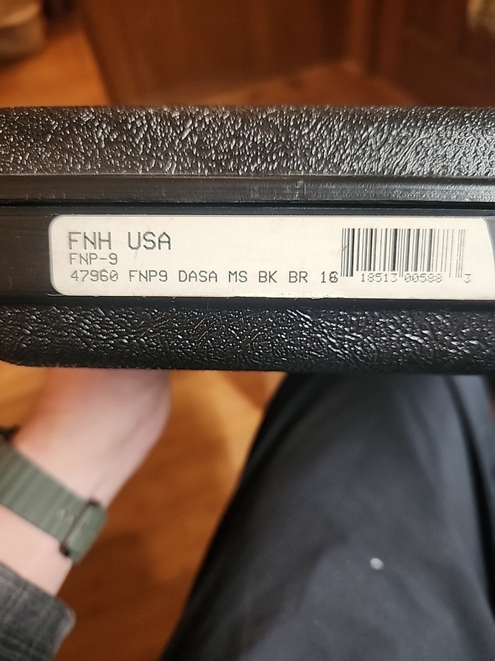 FNH FN USA FNP 9 FNP 40 PISTOL CASE/BOX HARD PLASTIC FACTORY CASE FNS ...