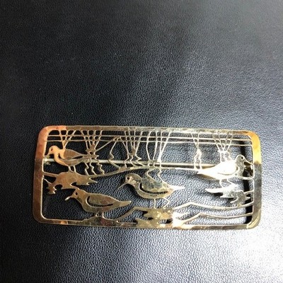 9066 Wild Bryd Gold Tone Cutout Bird Design Brooch 2.5in Nature Pin