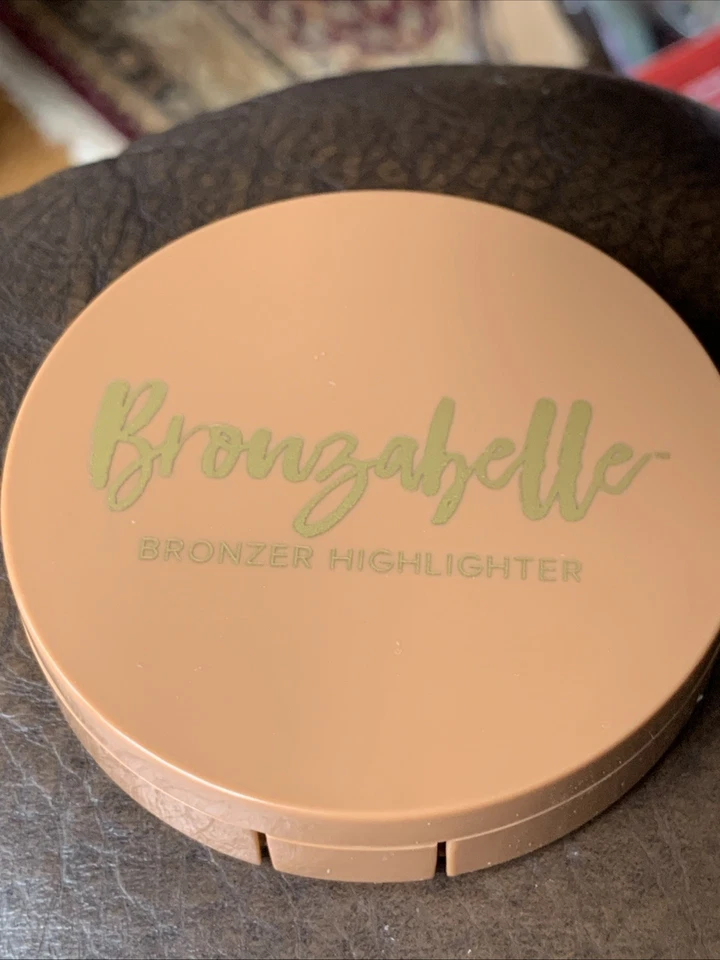 2~TUSCAN SUN Bronzer/Highlighter/Contour/Foundation Powder Compact-Belle Beauty - Image 4 of 4