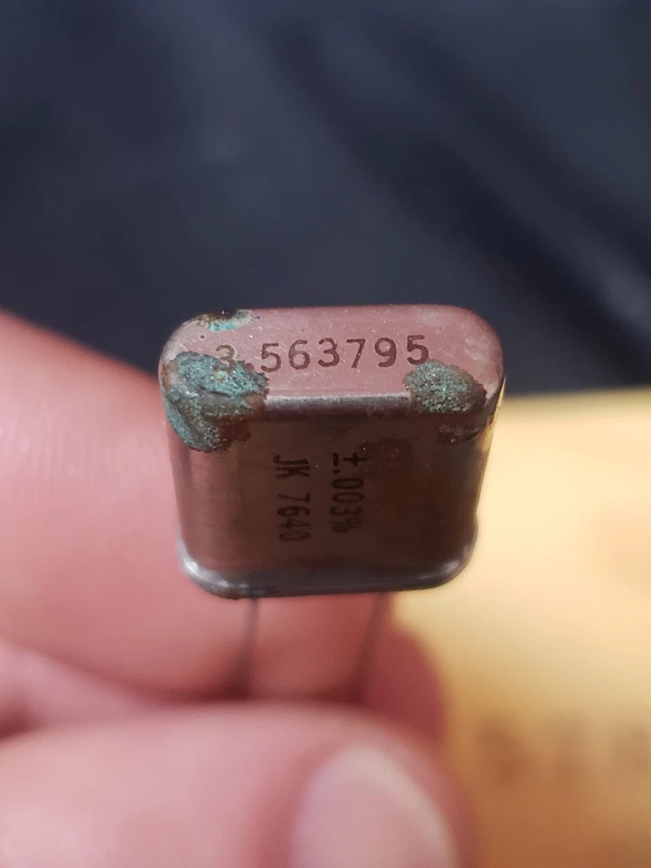 One New Heathkit Crystal Filter #404-578 for IG-5240 Color Generator - Image 3 of 4