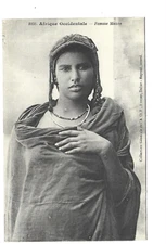 AFRIQUE  FEMME MAURE