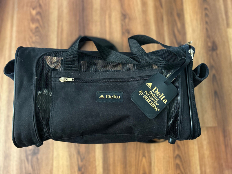 DELTA Deluxe BY Sherpa Pet Carrier Bag Blk Adjustable & Removable Shoulder Strap