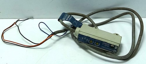 Telemecanique XUD-J003537 12-24 V DC Photoelectric Proximity Sensor