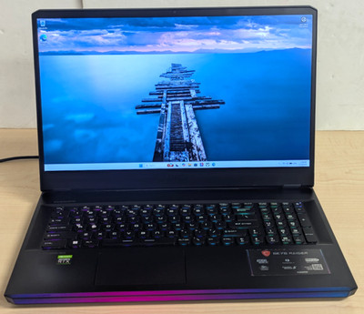 MSI GE76 Raider 17.3  i7-11800H 16GB RAM 1TB SSD RTX 3060 Gaming RGB Laptop
