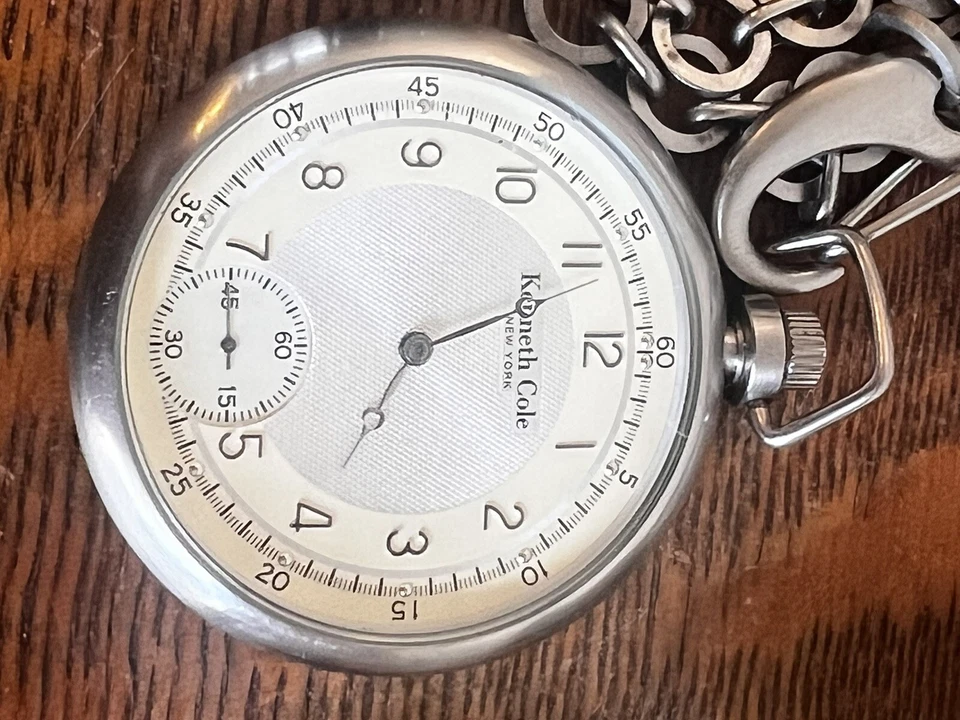 LOTE MILITAR MEDALLA CHINA HOMBRES RELOJES NIÑO LONDRES RELOJ BOLSILLO KENNETH COLE HOMBRES Foto 4 de 4