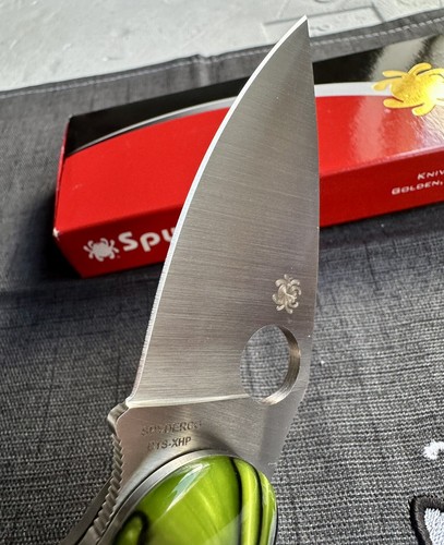 SPYDERCO CUSTOM “PIMPED DOMINO FLIPPER” FOLDING POCKET KNIFE 3.13" CTS-XHP BLADE - Picture 14 of 24