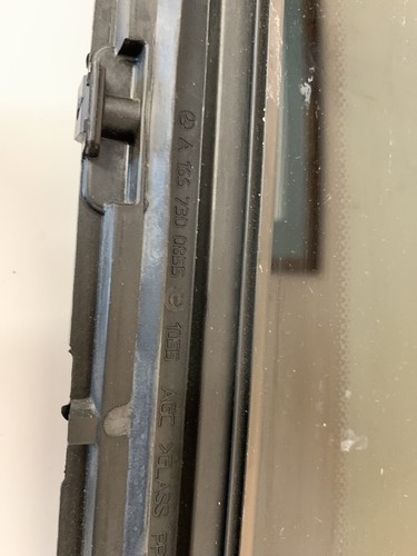 13-16 MERCEDES GL450 GL550 X166 REAR RIGHT SIDE DOOR VENT GLASS WINDOW RH OEM - Picture 2 of 4