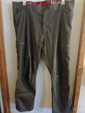 MEN'S Wrangler Cargo Straight Fit Pant Nylon Flex Performance Flex Waist gray