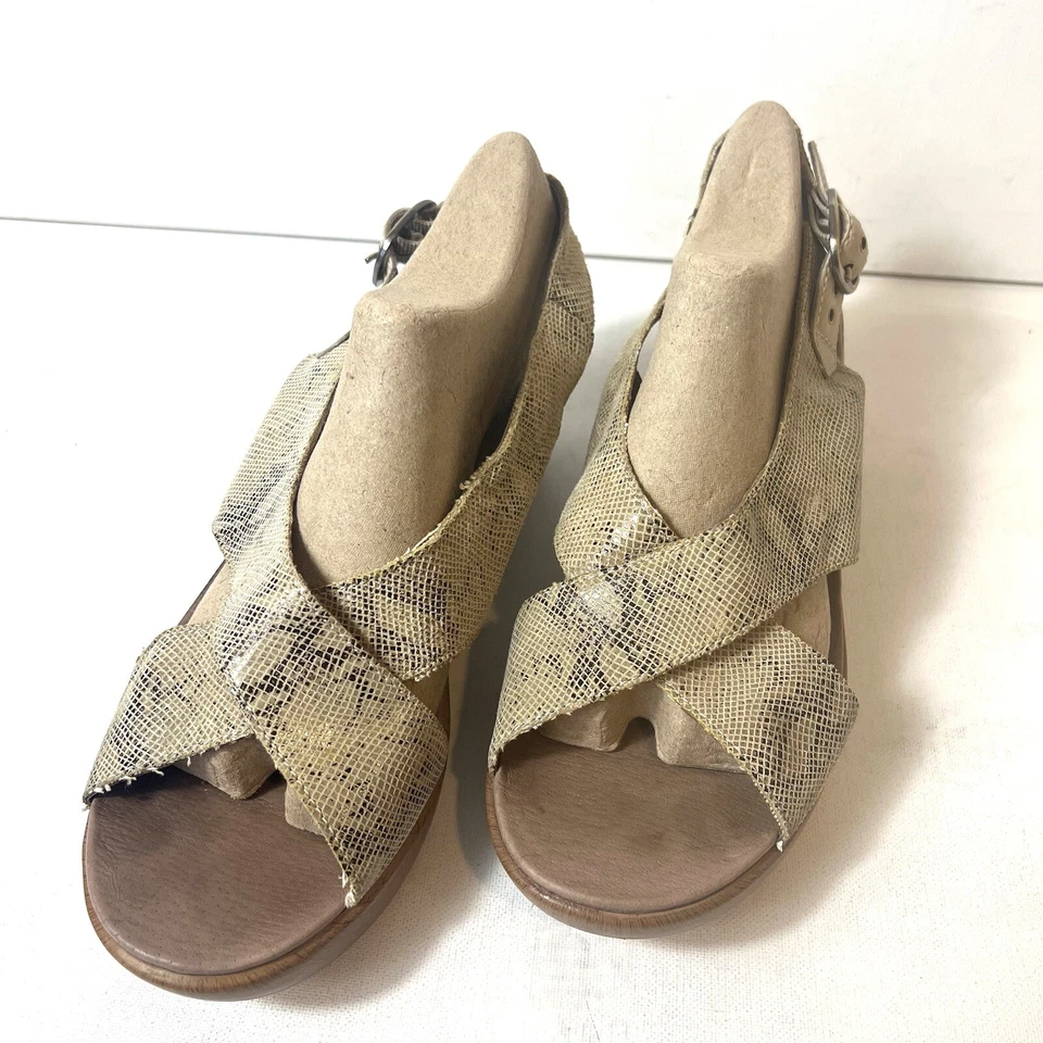 Sandalias de cuña Dansko de cuero con estampado de piel de serpiente para mujer talla EU 41 US 10,5 con honda trasera Foto 3 de 4