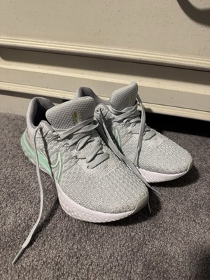 Nike React Infinity Run Flyknit 3 Women s Size 8.5 Grey Teal