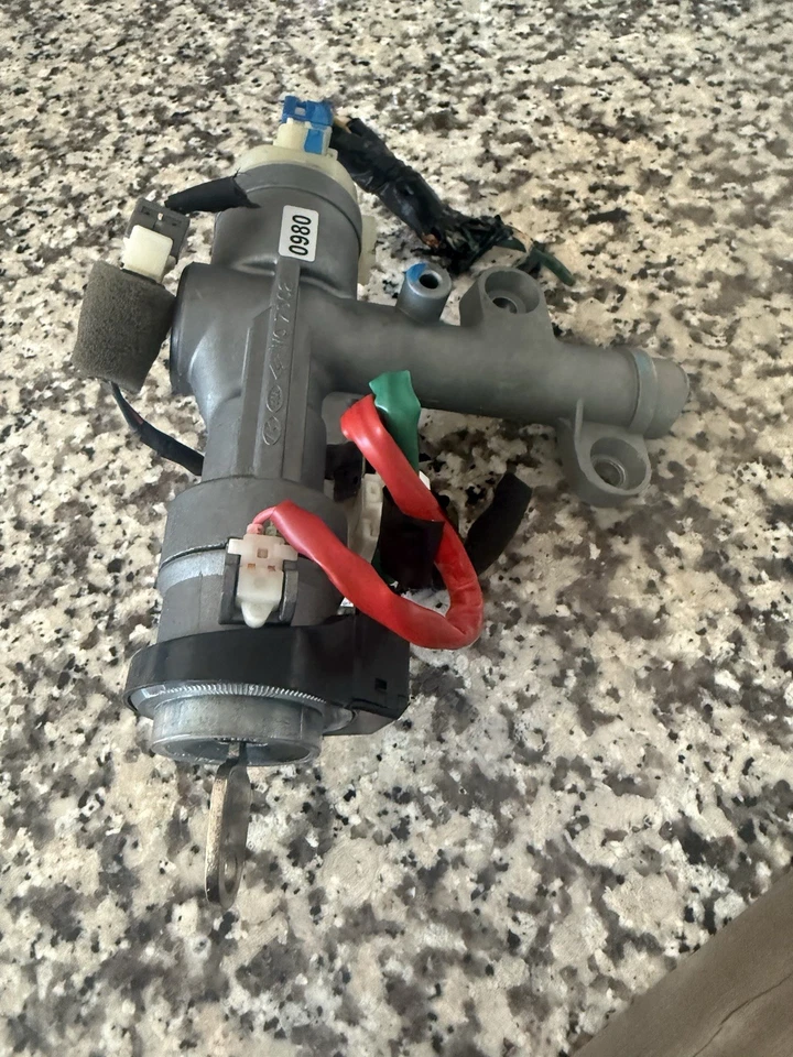 Interruptor de encendido Kia Sedona 2006-2014 cilindro de bloqueo con una llave 1 probado Foto 2 de 4