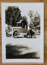 Vintage Snapshot Man Talking to Pretty Woman in Old Model T Car Auto