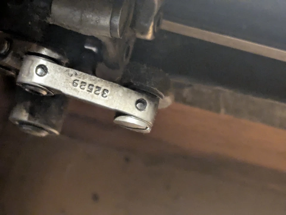 1947 Singer 99k  Portable  Sewing Machine -  with case +  motor controller  - Image 4 of 4