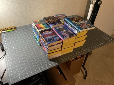 Star Trek Book Lot, Lot Of 49 PB, Original Voyager, Deep Space 9, Movie Etc 