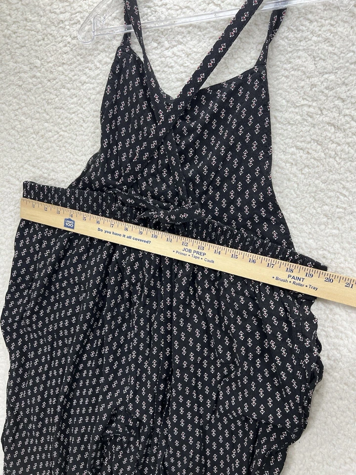 Mono para mujer tórrido negro floral crepé pierna ancha sin espalda Plus 2X Foto 4 de 4