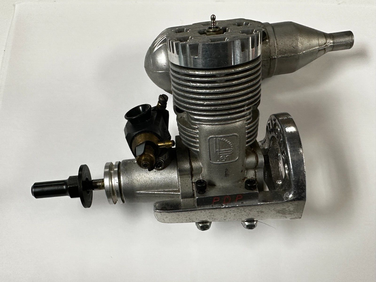 Really Nice HB .61 61 PDP Two 2 Stroke Nitro RC Remote Control