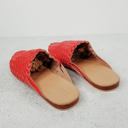 SOOSOO Womens Size AU 8 Red Leather Braided Slip On Slides Flat Sandals Shoes - Picture 7 of 8