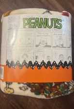 Peanuts Snoopy Charlie Brown Fall/Thanksgiving Fleece Blanket 62x90 Inches