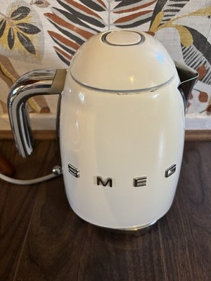 SMEG KLF03WHUK 1,7L 50er Retro Style Wasserkocher - Weiß - Beschreibung lesen
