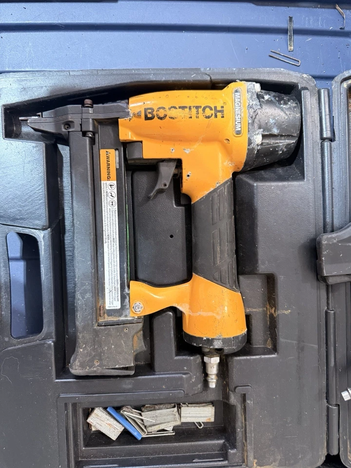 Air Brad Nailer Combo – 3 Tools + 2 Cases – As-Is - Image 3 of 4