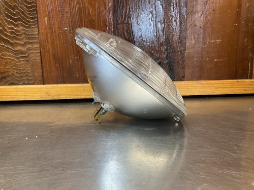 Sylvania Halogen Sealed Beam Headlight, 7". Tested. Used JMG103 - Picture 9 of 9