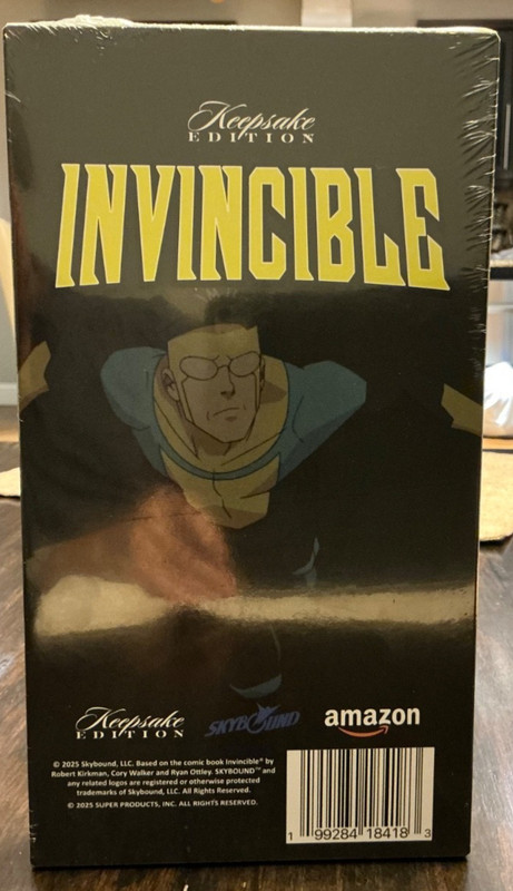 NEW 2025 Invincible Season 1 Premiere Edition HOBBY Box Factory Sealed Keepsake 