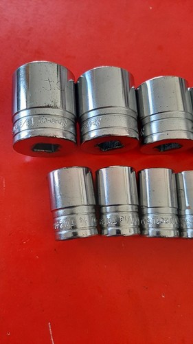 READ Snap On Tools 1/2'' Drive SAE Shallow 6 Point Socket Set 3/8" to 1-1/8" 319 - Picture 5 of 17