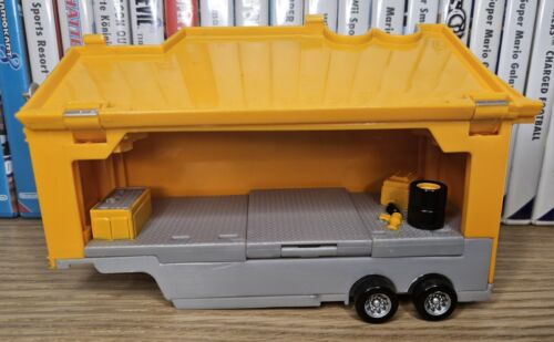 Disney Cars 58 Octane Gain Schlepper LKW + Anhänger Spielzeugauto Gelb Original - Bild 4 von 5