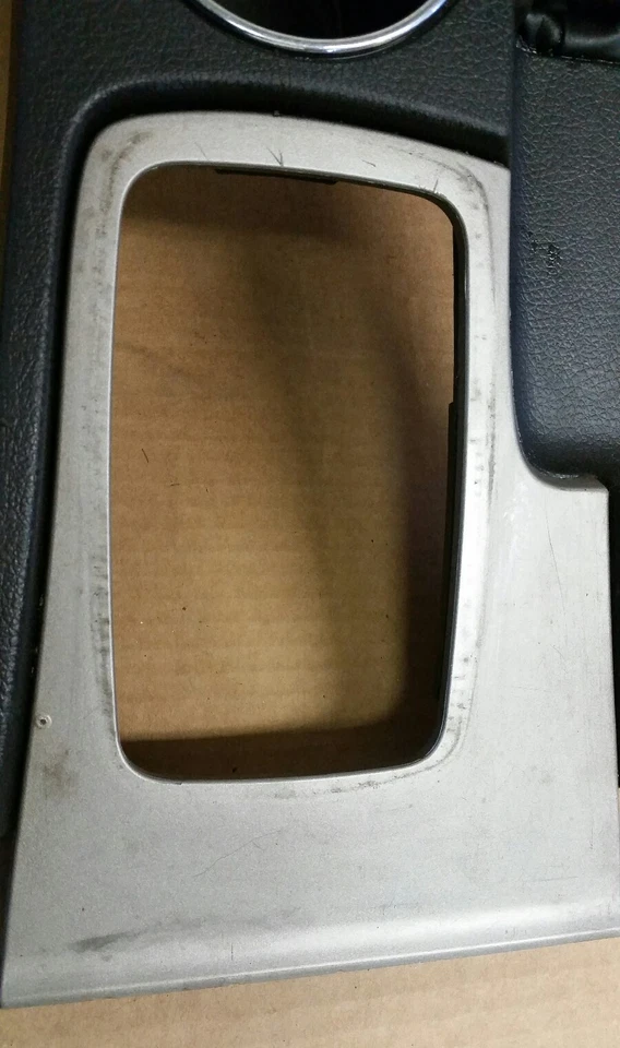 Lincoln Zephyr MKZ 2006-2009 consola cambio portavasos bisel negro plata Foto 2 de 4