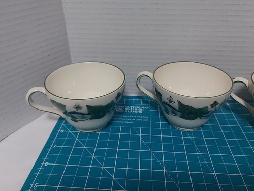 Wedgwood Queensware Green NAPOLEON IVY Lot of 16 Pieces - Bowl Plate Teacup - Picture 10 of 12