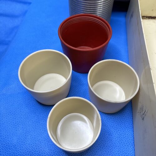 Vintage Thermos King Seeley Picnic Set 2 Thermoses 6 Cups and Case 1950’s Retro - Picture 3 of 19
